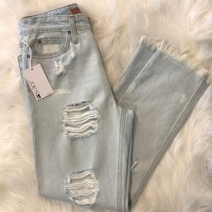 NWT Joe’s Jeans High Rise Ankle Distressed Jeans